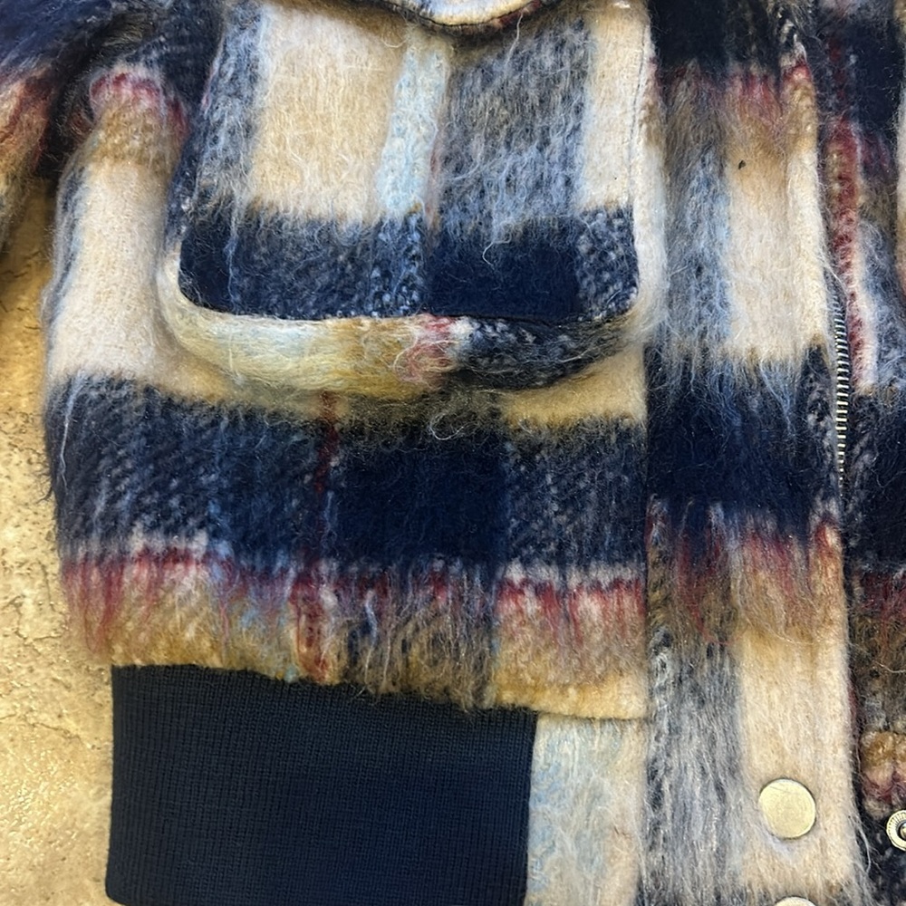 Jacket - Picture 5 of 9